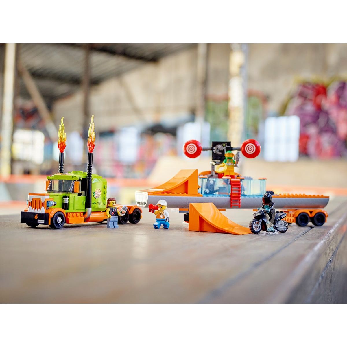 60294 | Stunt Show Truck