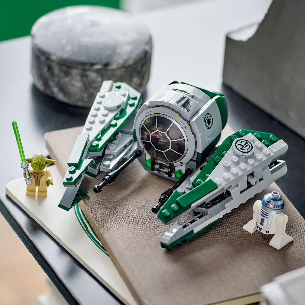 75360 | Yoda's Jedi Starfighter