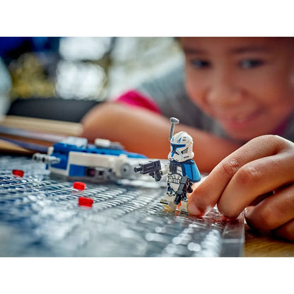 75391 | Captain Rex™ Y-Wing™ Microfighter
