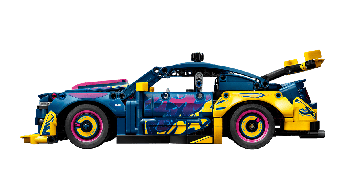 42236 | Custom Garage Ford Mustang GT Car